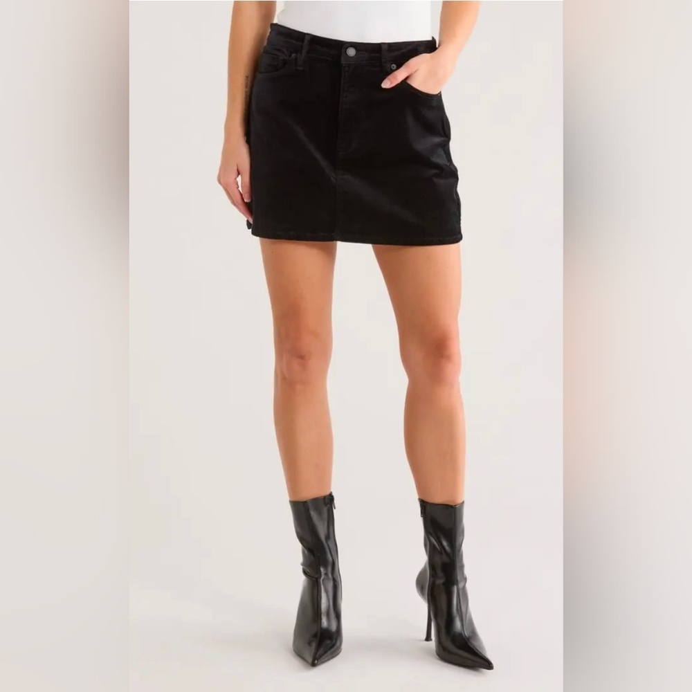 NWT Good American Velvet Mini Skirt - Picture 2 of 8